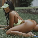 Katya Elise Henry (Катя Элиза Генри )